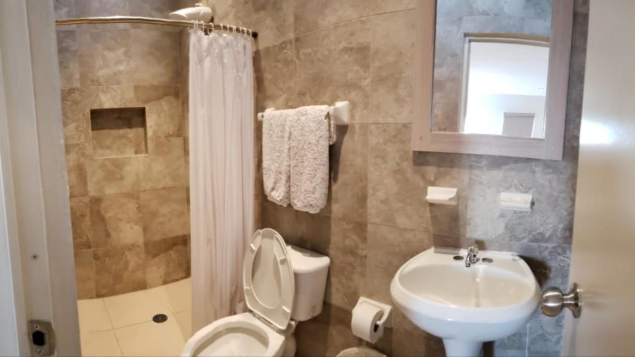 Habitaciones Boulevard シウダー・バージェス エクステリア 写真